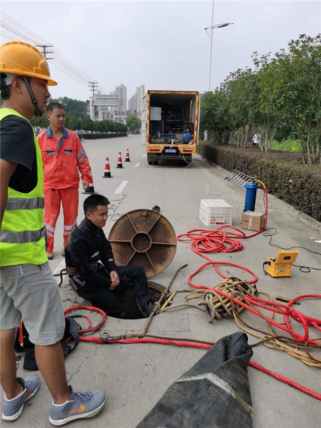 平遥翻衬法管道修复技术主要工序